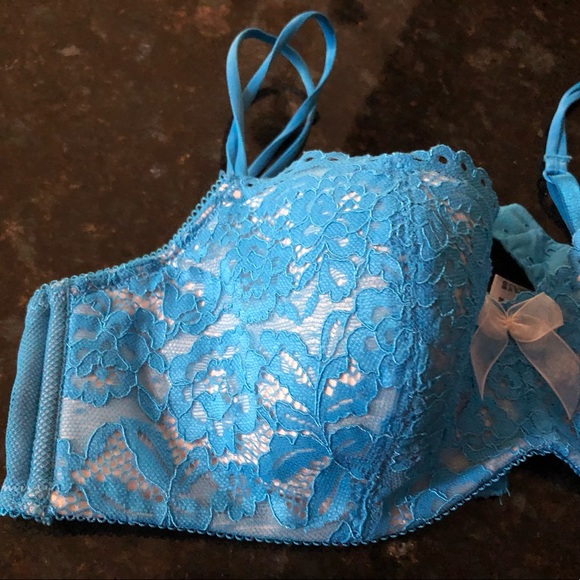 Unique blue color bra size 38B - Picture 5 of 9